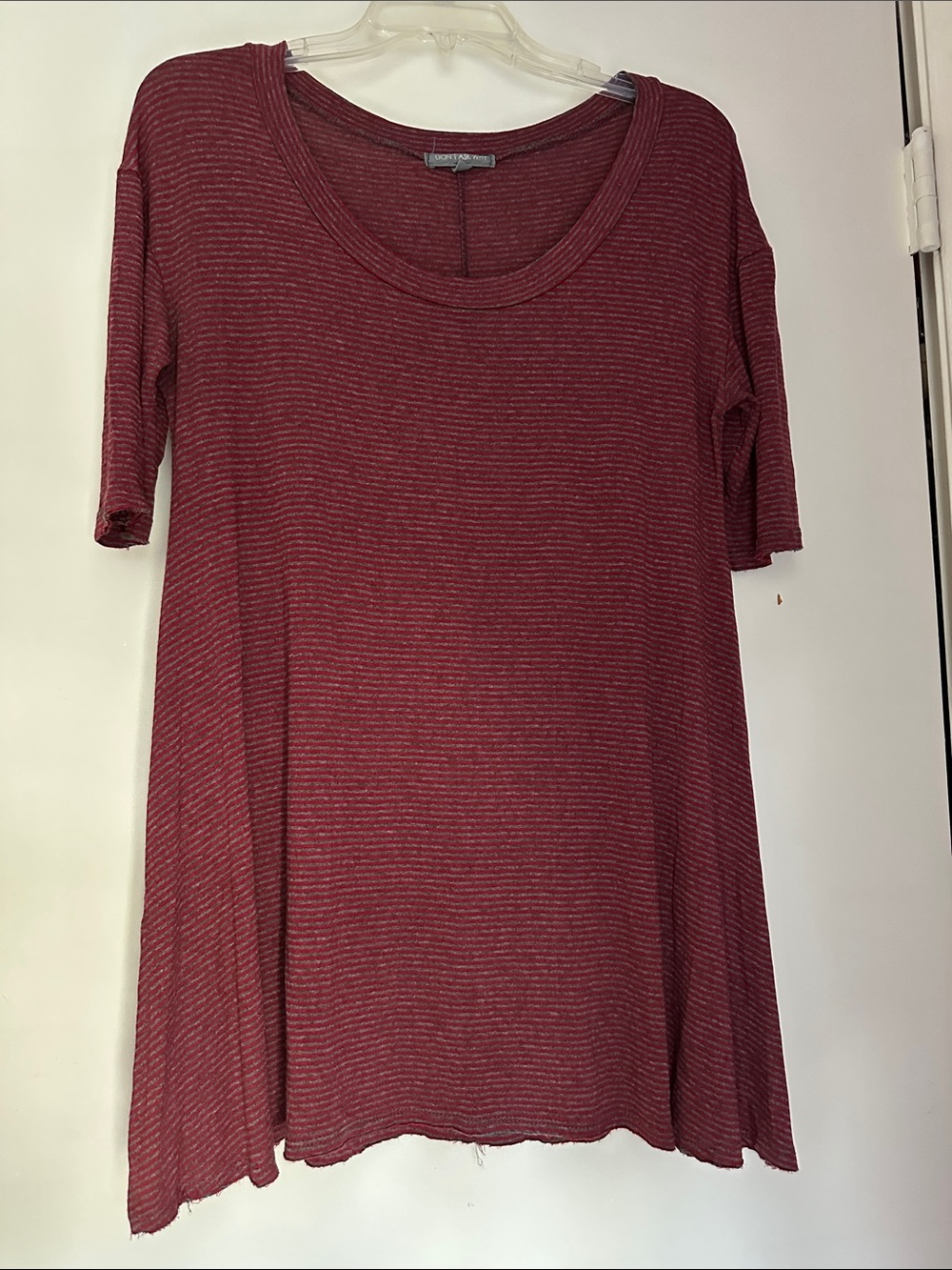 Women’s Scoop Neck Striped Tunic in Wine and Gray
